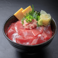 上マグロ丼